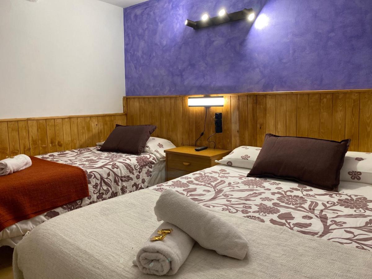 Hostal La Cuineta De Cal Triuet Gósol Exterior foto