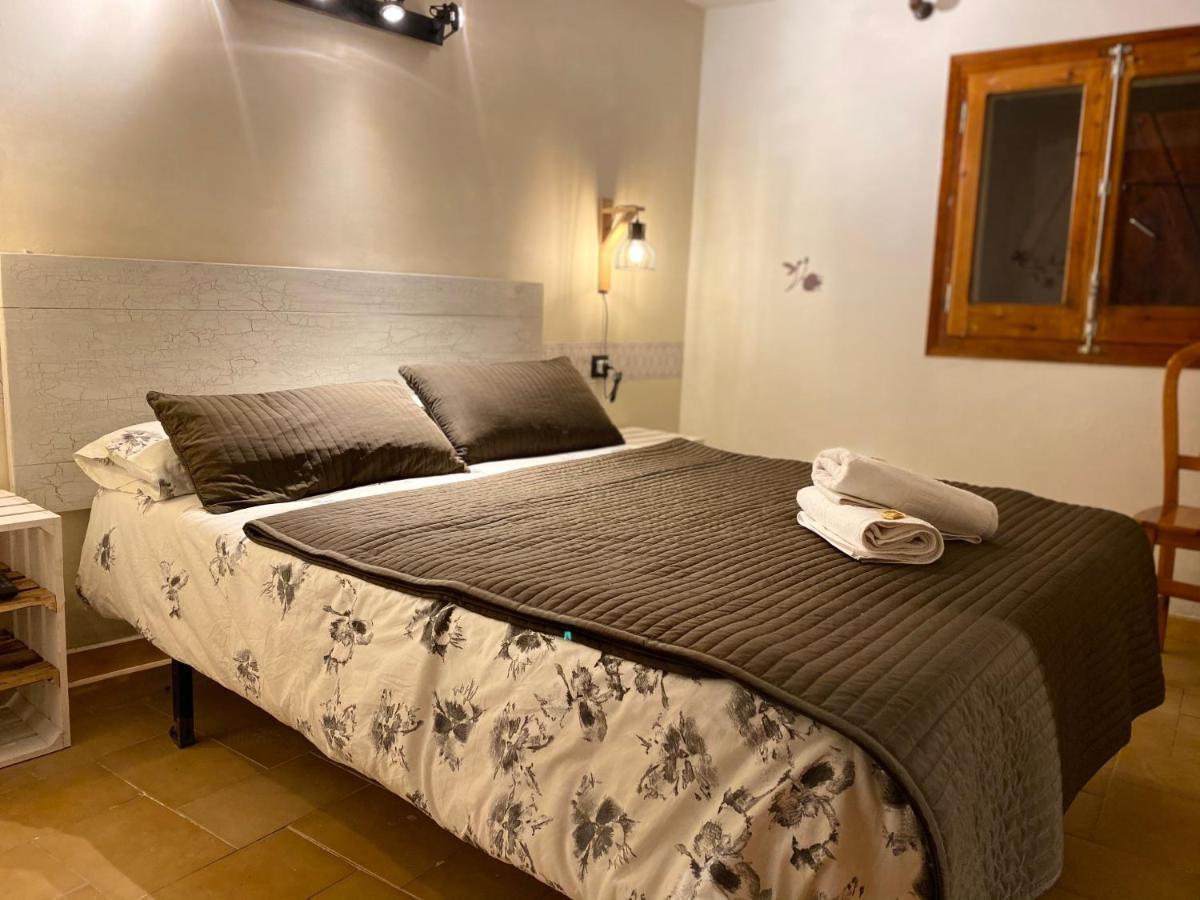 Hostal La Cuineta De Cal Triuet Gósol Exterior foto