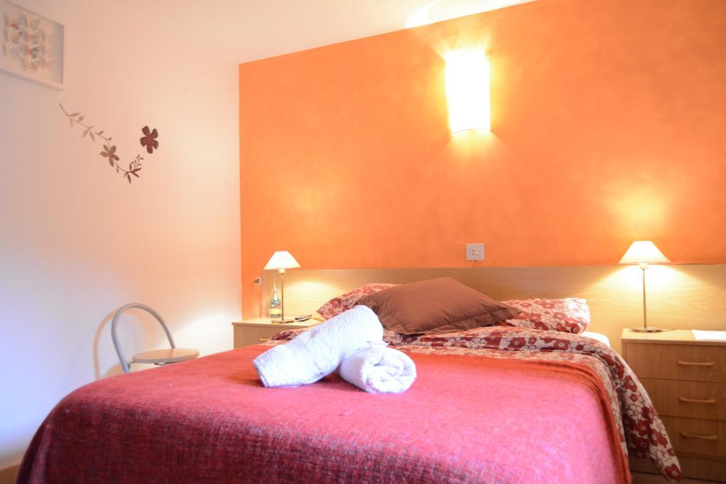 Hostal La Cuineta De Cal Triuet Gósol Exterior foto